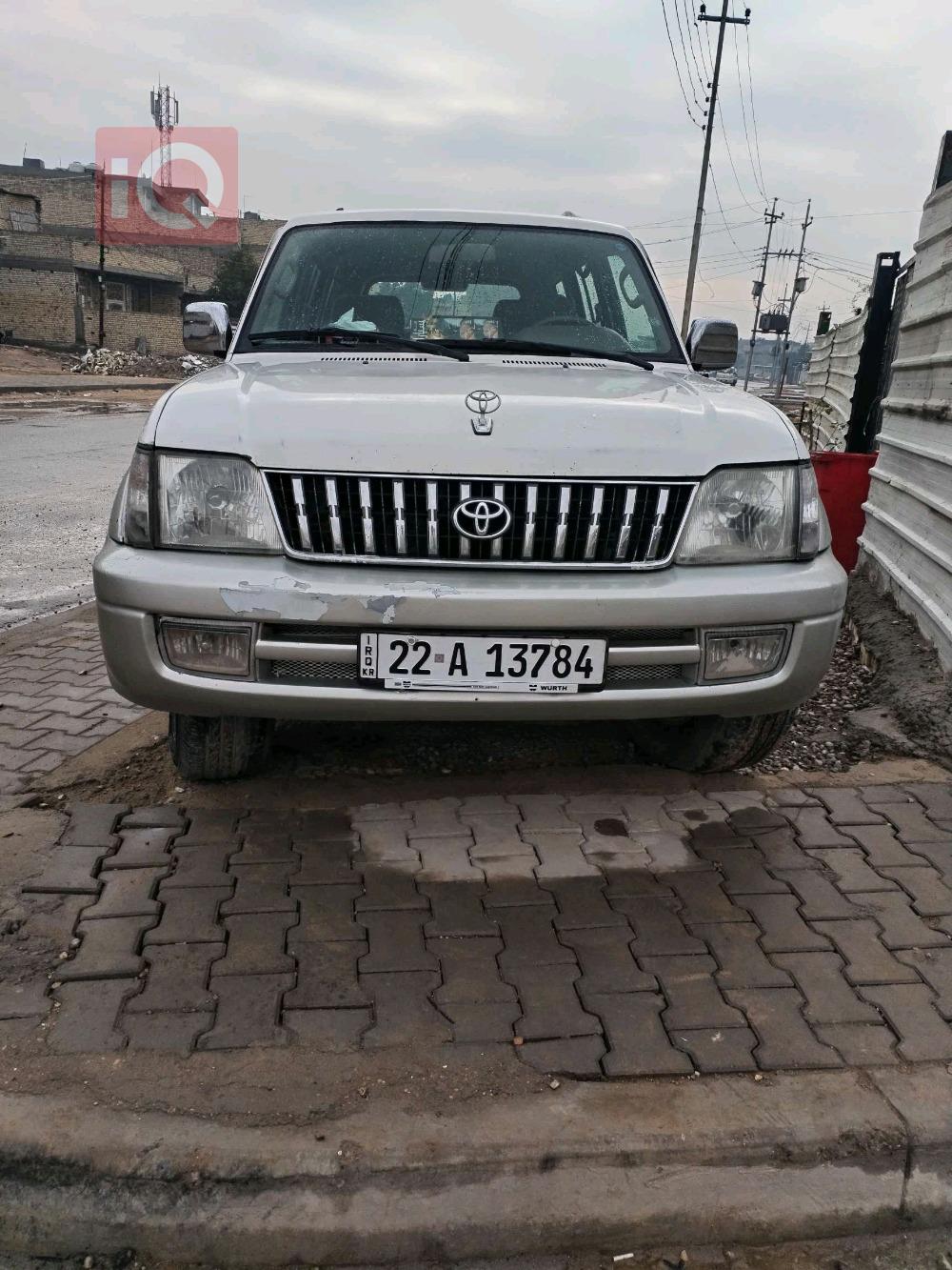 تۆیۆتا لاندكروزر پرادۆ